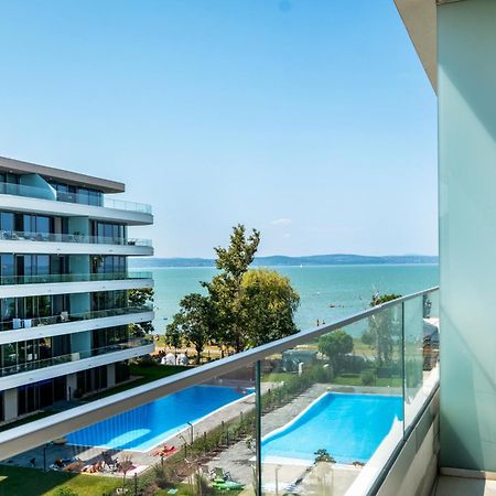 Myflat Wave Luxury 44 Suite Siofok Luaran gambar