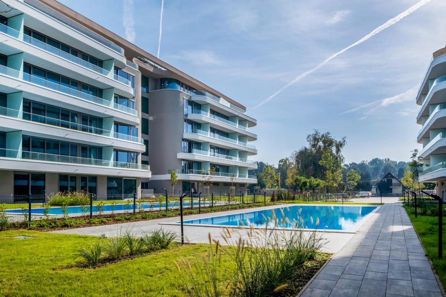 Myflat Wave Luxury 44 Suite Siofok Luaran gambar